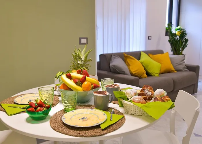 Domus 42 نابولي